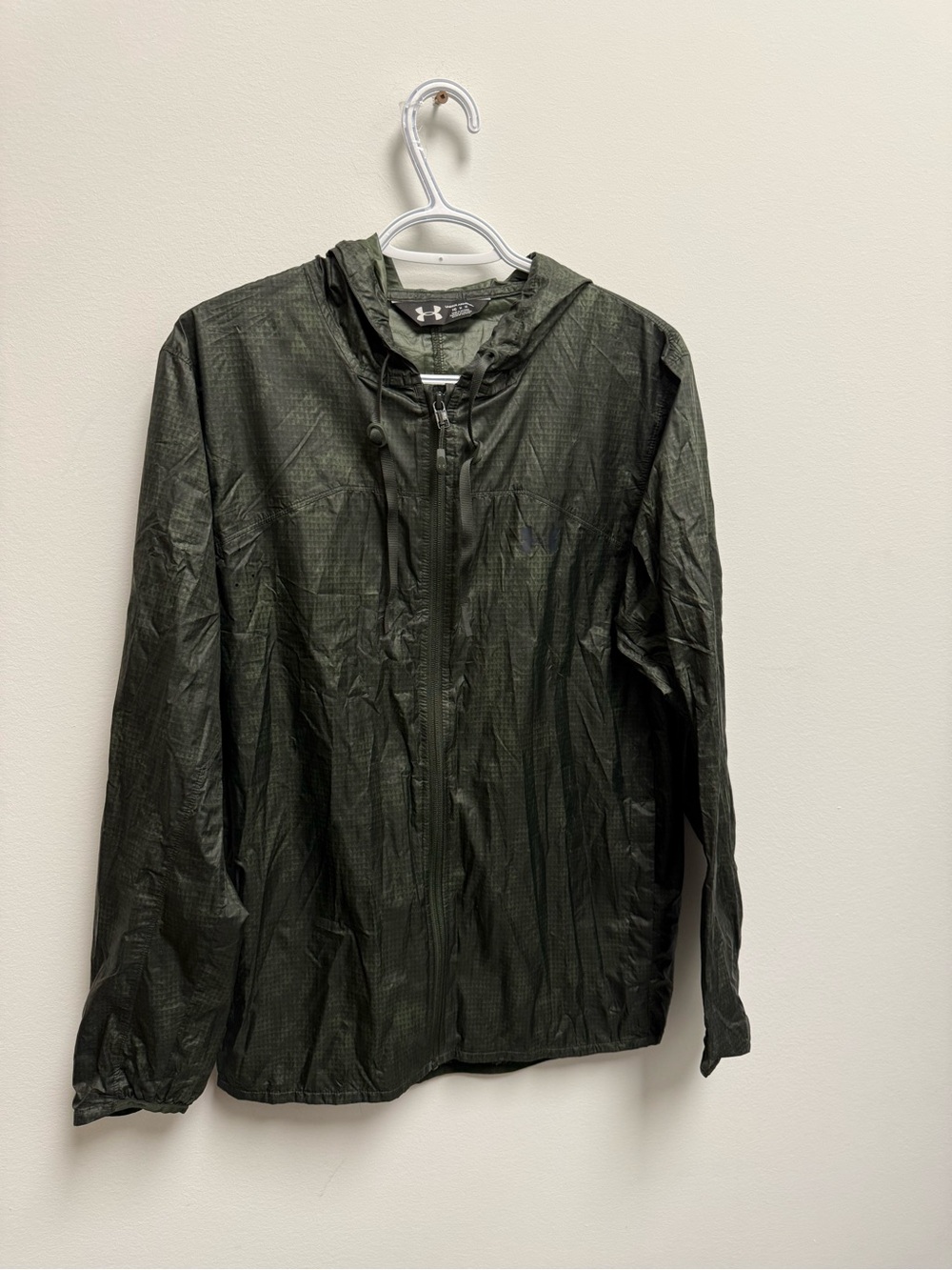 Under Armour Men’s Dark Olive Lightweight Hooded Jacket